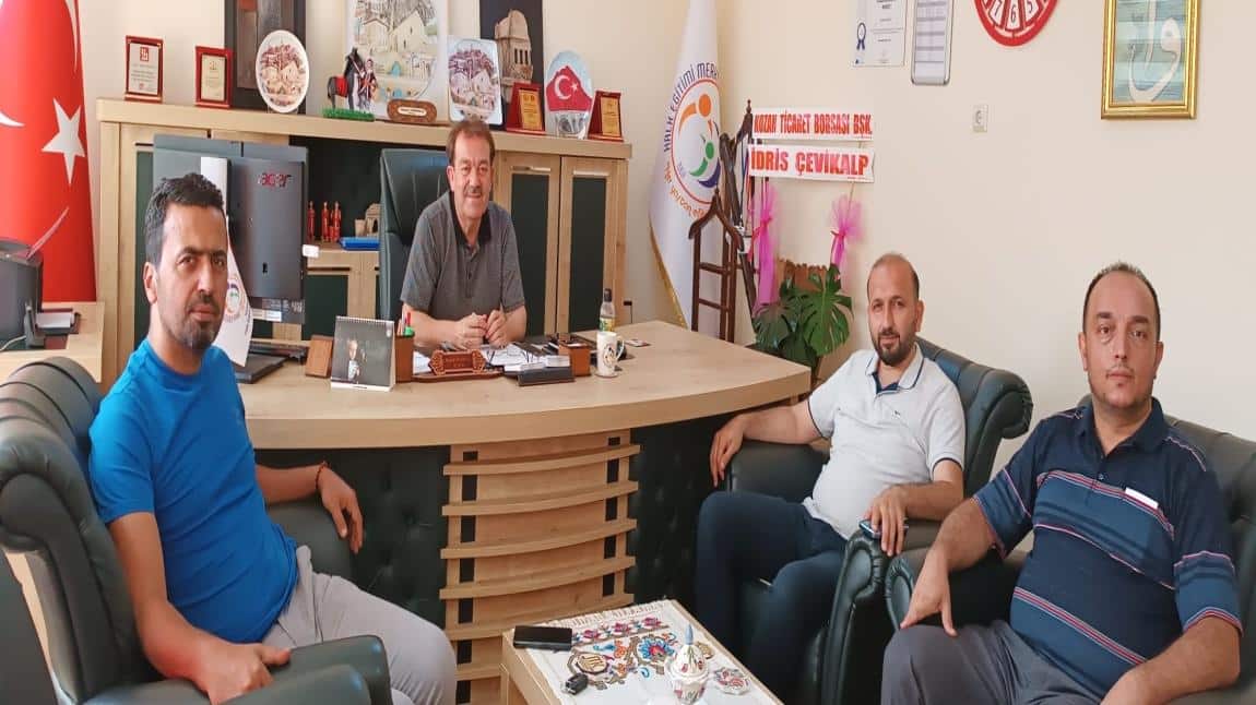 İlim Yayma Cemiyeti Kozan Şube Başkanı Mustafa Sabri Yılmaz ile TÜGVA Kozan Temsilcisi Özgür Çoban'dan kurumumuza ziyaret